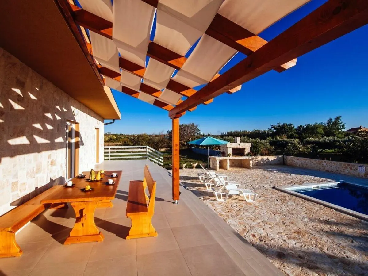Villa Holiday Home Ana Dreams - By Ta Leut Agency Privlaka  Croácia